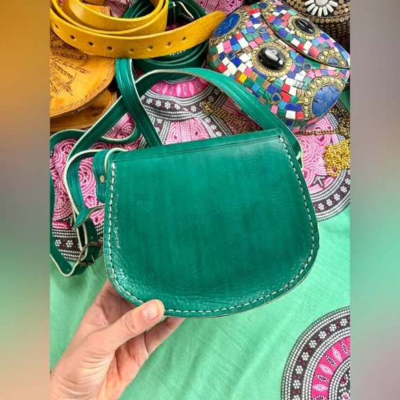 Moroccan Leather Handbag - Picture 5 of 7